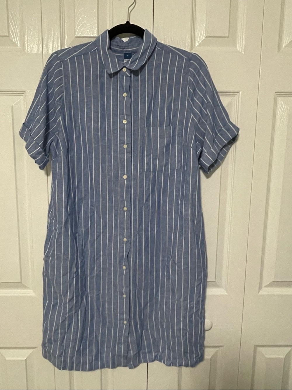 Men's Blue Striped Short-Sleeve Button-Up Shirt